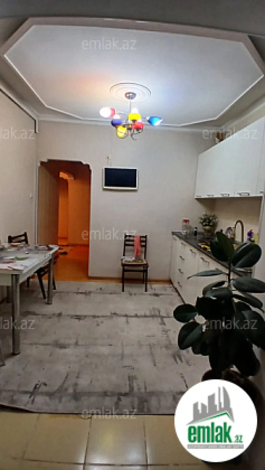 Satılır 3 otaqlı köhnə tikili 85 m²