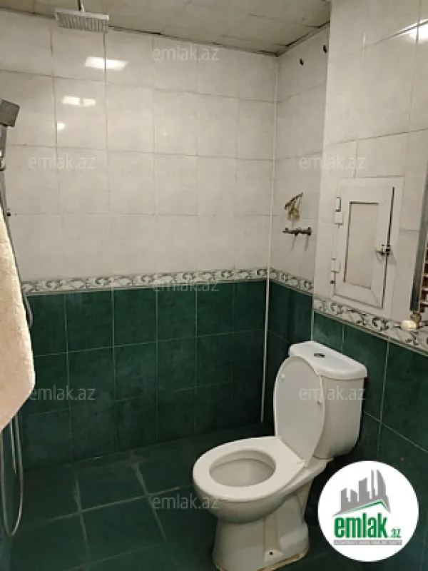 Satılır 4 otaqlı yeni tikili 145 m²