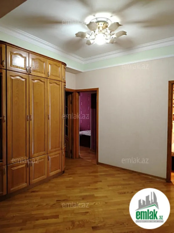 Satılır 4 otaqlı yeni tikili 145 m²