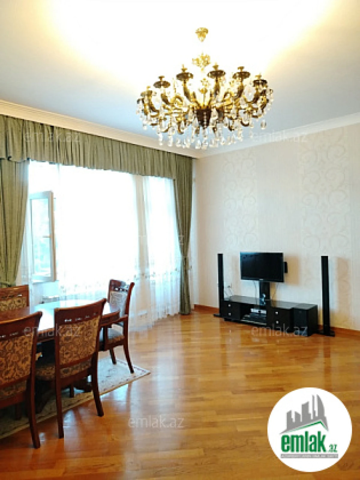 Satılır 4 otaqlı yeni tikili 145 m²