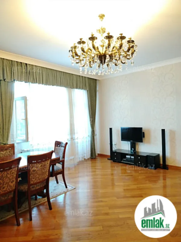 Satılır 4 otaqlı yeni tikili 145 m²