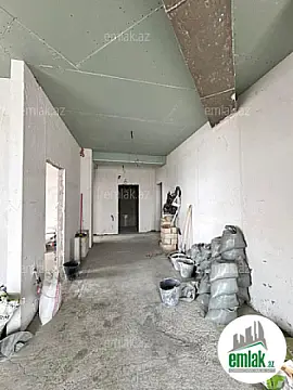 Satılır 3 otaqlı yeni tikili 100 m²