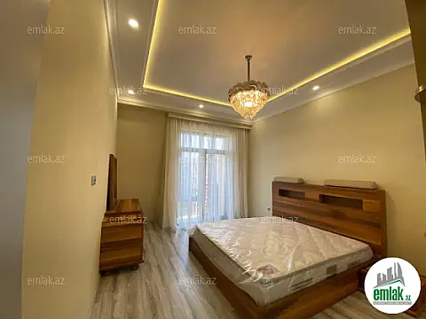 Satılır 4 otaqlı yeni tikili 130 m²