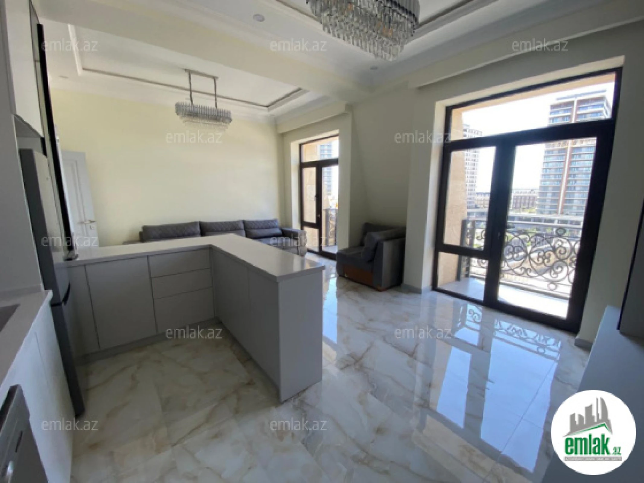 Satılır 4 otaqlı yeni tikili 130 m²