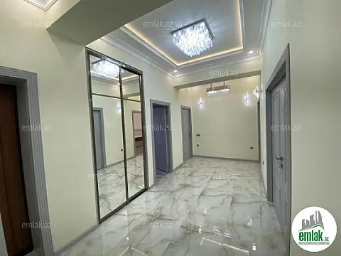 Satılır 4 otaqlı yeni tikili 130 m²