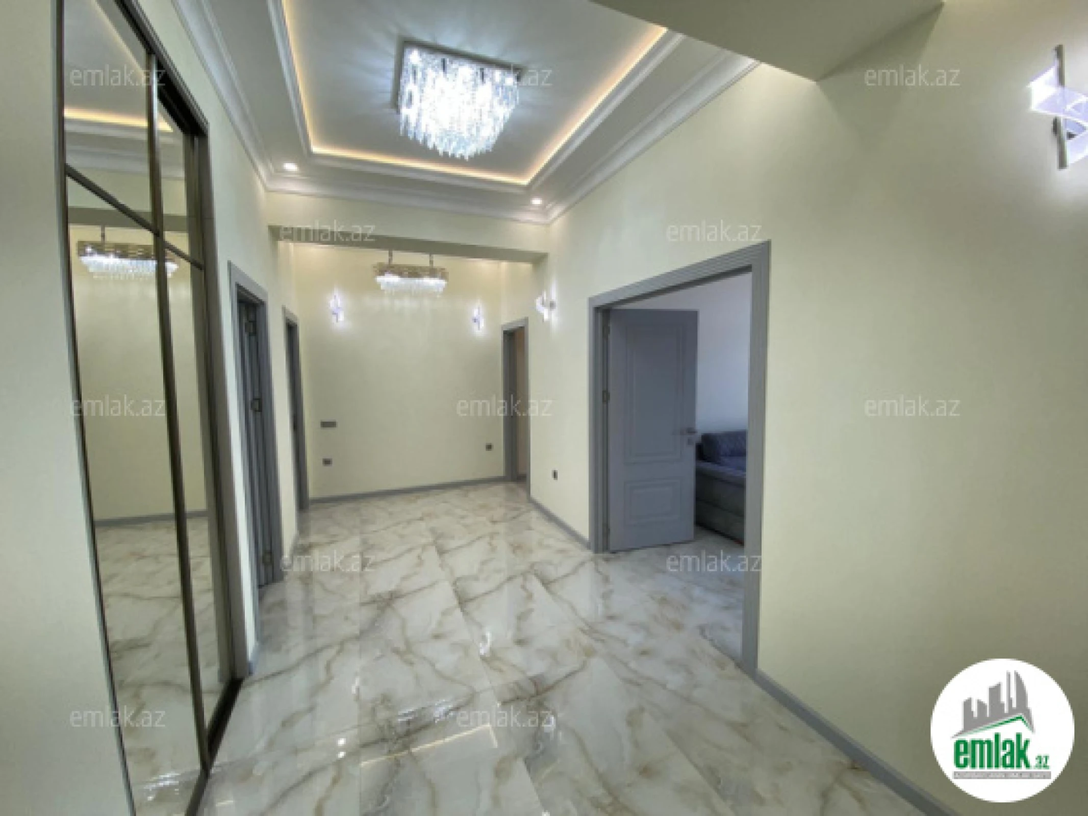 Satılır 4 otaqlı yeni tikili 130 m²