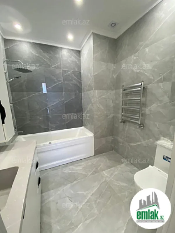 Satılır 4 otaqlı yeni tikili 130 m²