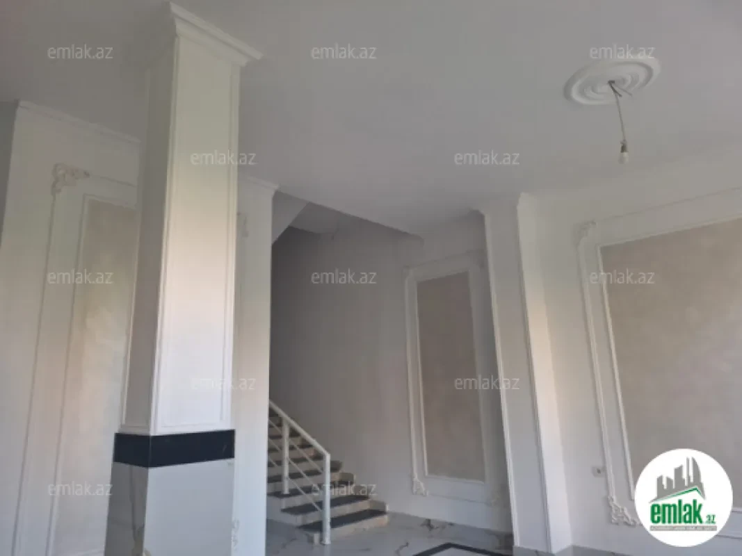 Satılır 3 otaqlı yeni tikili 120 m²