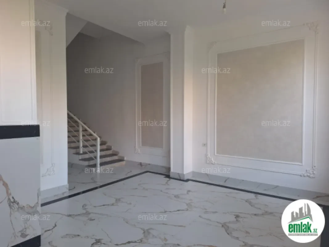 Satılır 3 otaqlı yeni tikili 120 m²