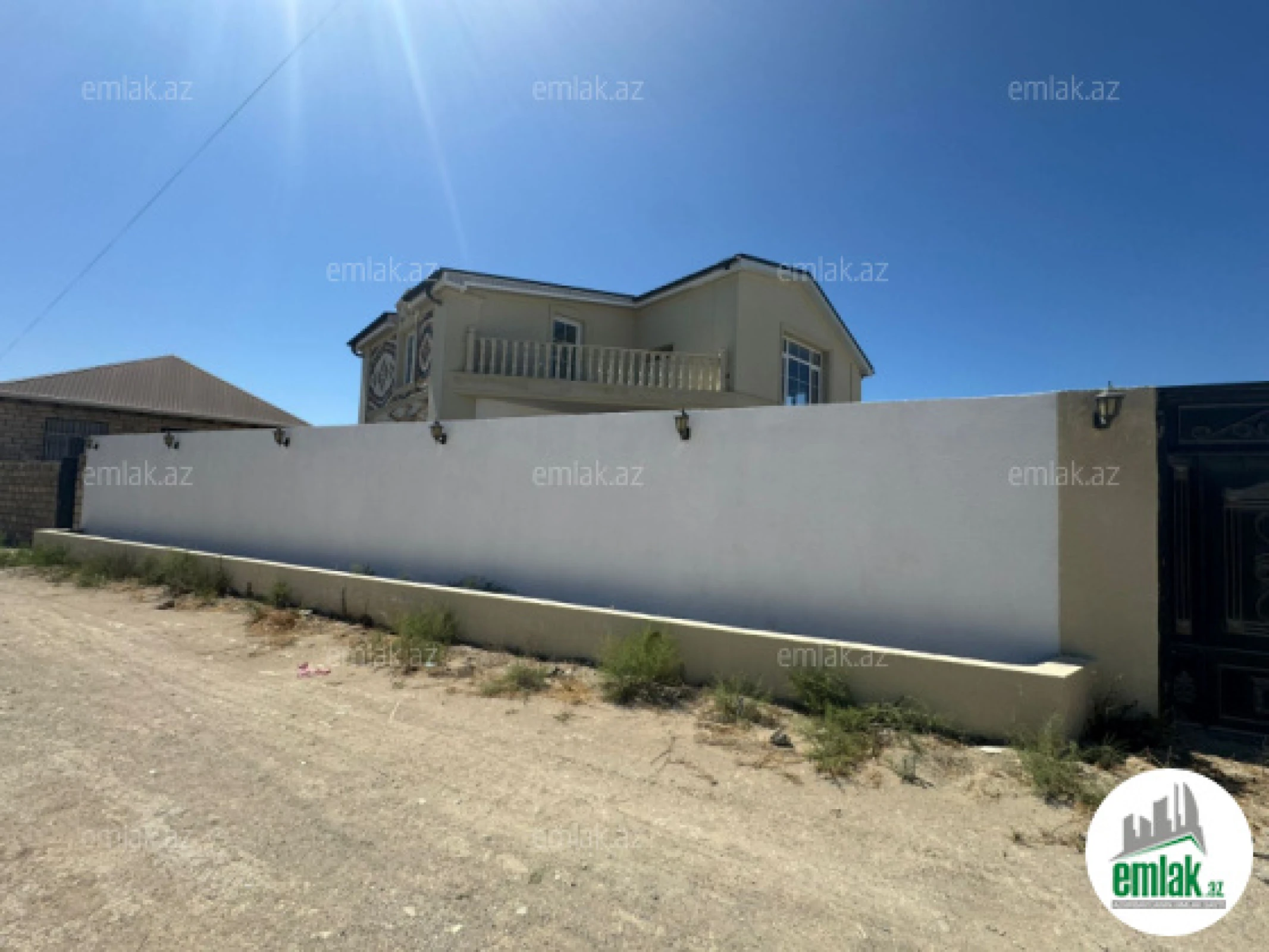 Satılır 4 otaqlı həyət evi 150 m²