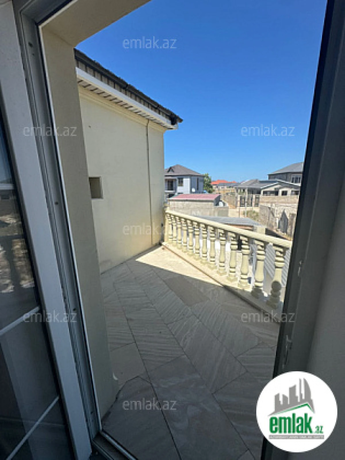 Satılır 4 otaqlı həyət evi 150 m²