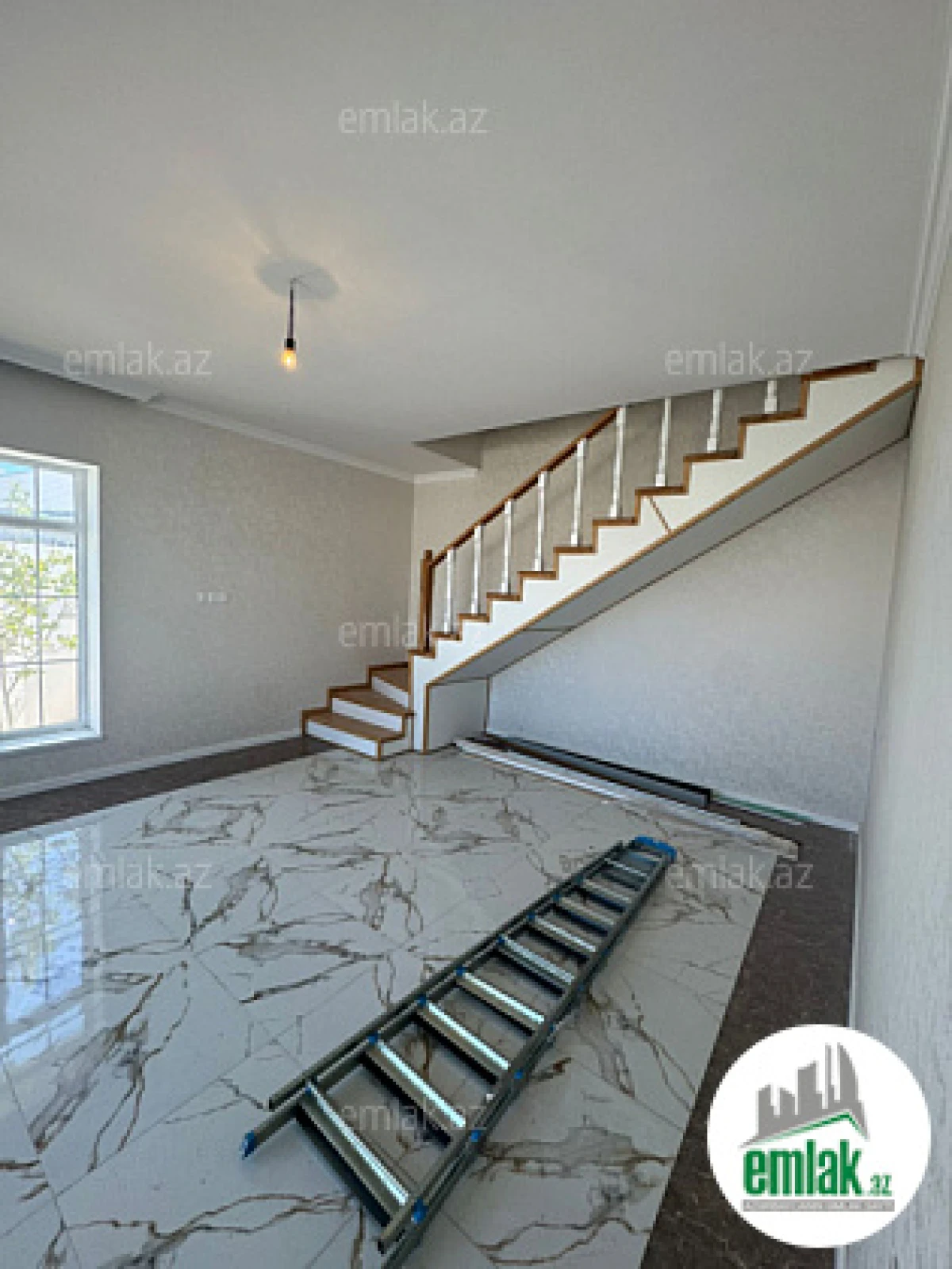 Satılır 4 otaqlı həyət evi 150 m²