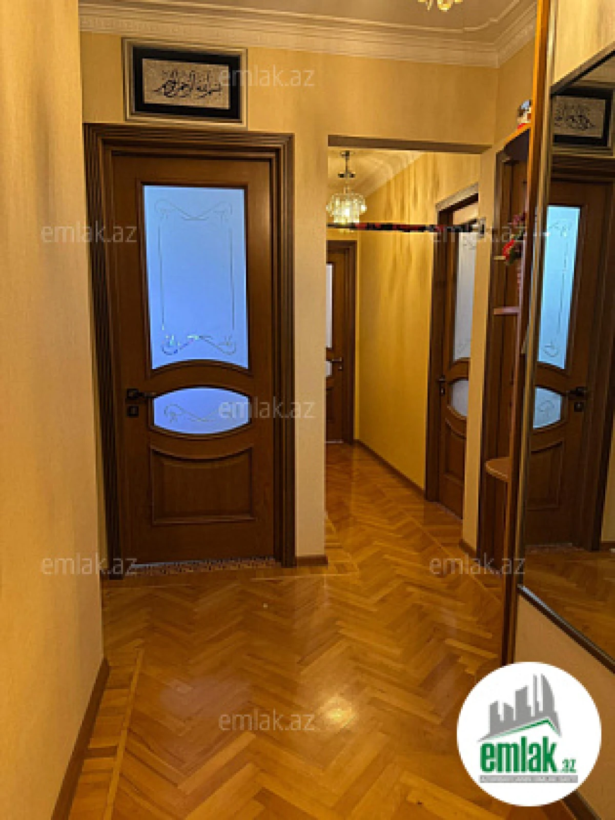 Satılır 5 otaqlı köhnə tikili 115 m²