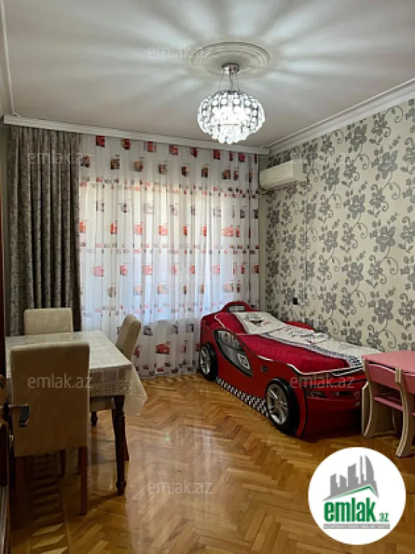 Satılır 5 otaqlı köhnə tikili 115 m²