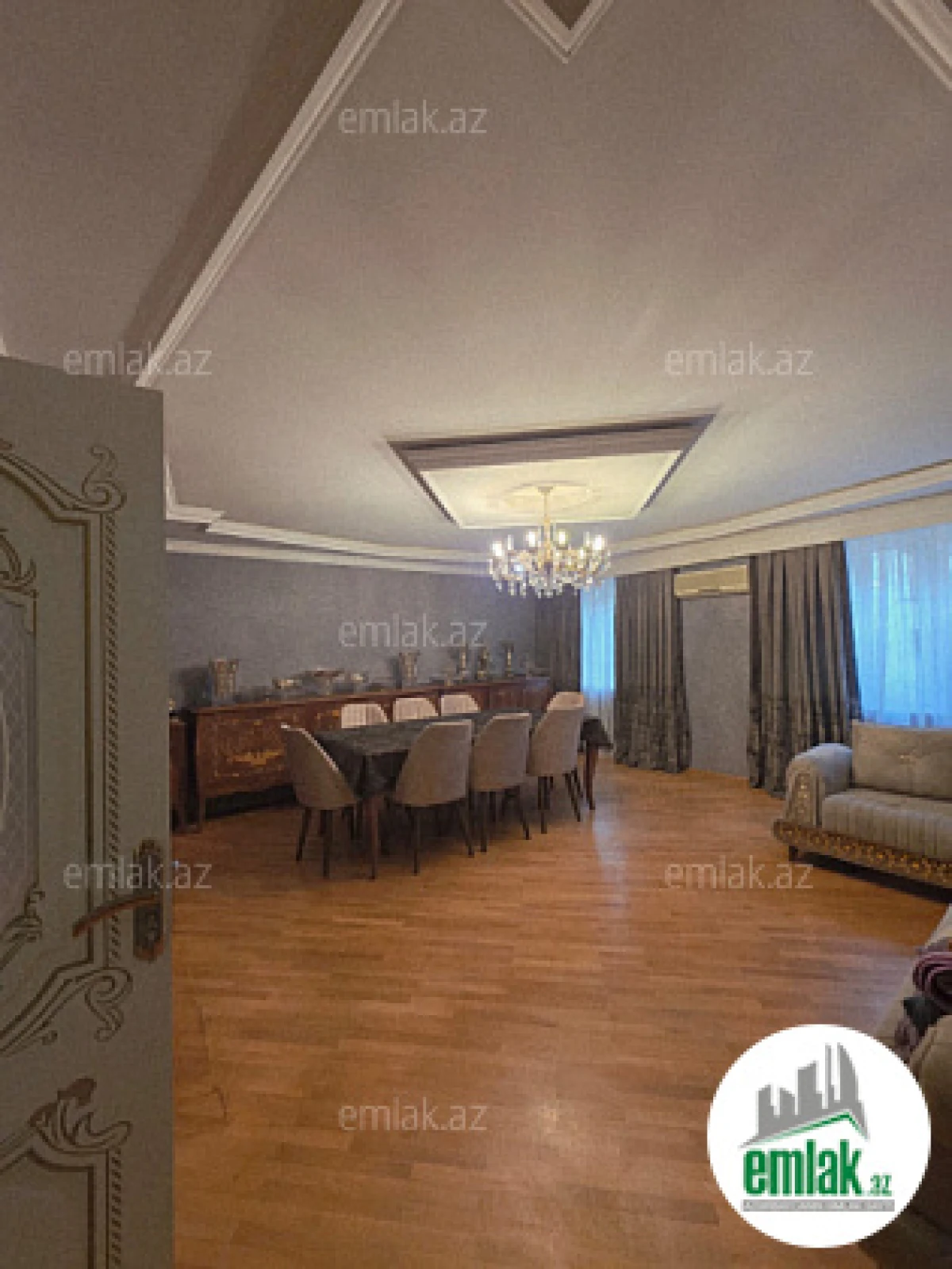 Satılır 4 otaqlı köhnə tikili 90 m²