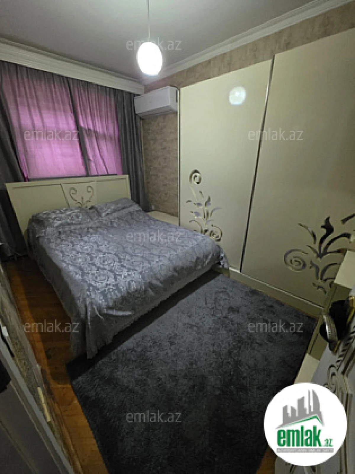 Satılır 4 otaqlı köhnə tikili 90 m²