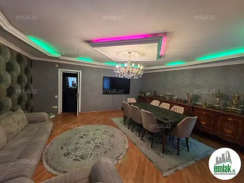 Satılır 4 otaqlı köhnə tikili 90 m²