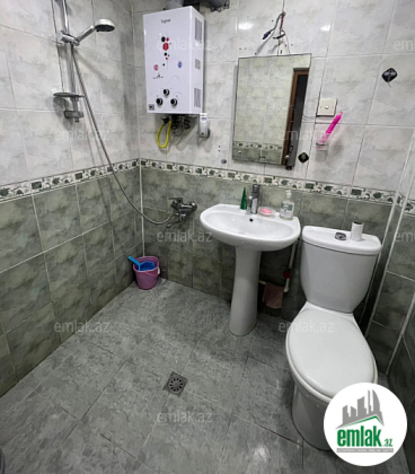 Satılır 3 otaqlı köhnə tikili 86 m²