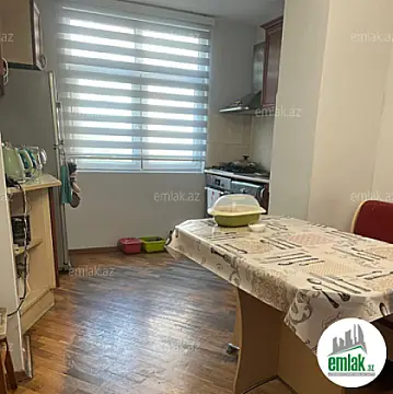 Satılır 3 otaqlı köhnə tikili 86 m²