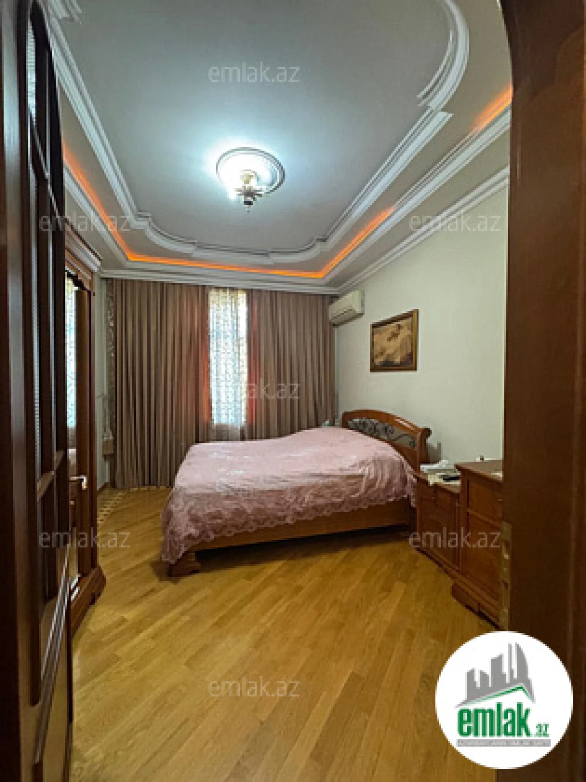 Satılır 2 otaqlı köhnə tikili 70 m²