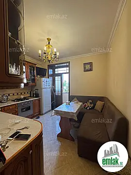 Satılır 2 otaqlı köhnə tikili 70 m²