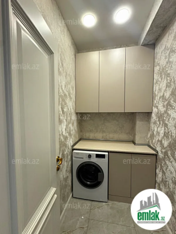 Satılır 3 otaqlı yeni tikili 125 m²