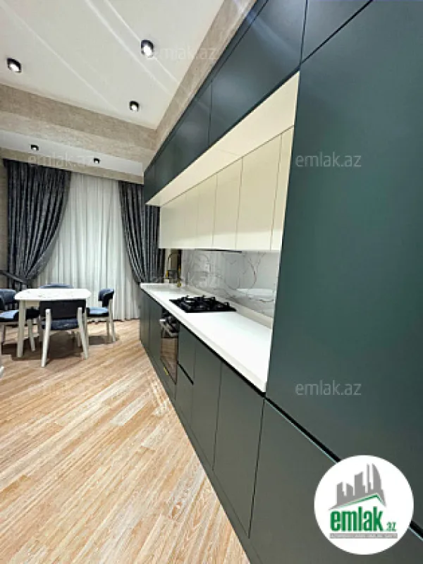 Satılır 3 otaqlı yeni tikili 125 m²