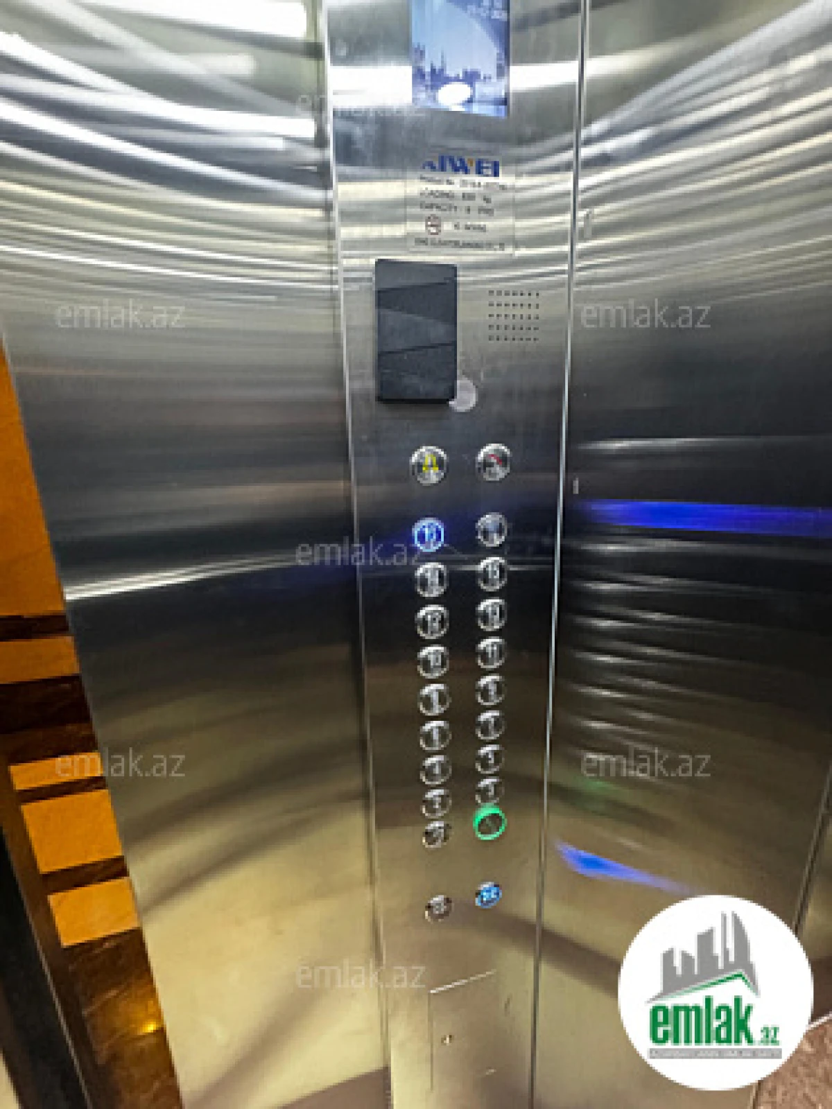 Satılır 3 otaqlı yeni tikili 125 m²