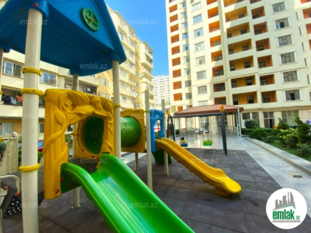 Satılır 3 otaqlı yeni tikili 125 m²