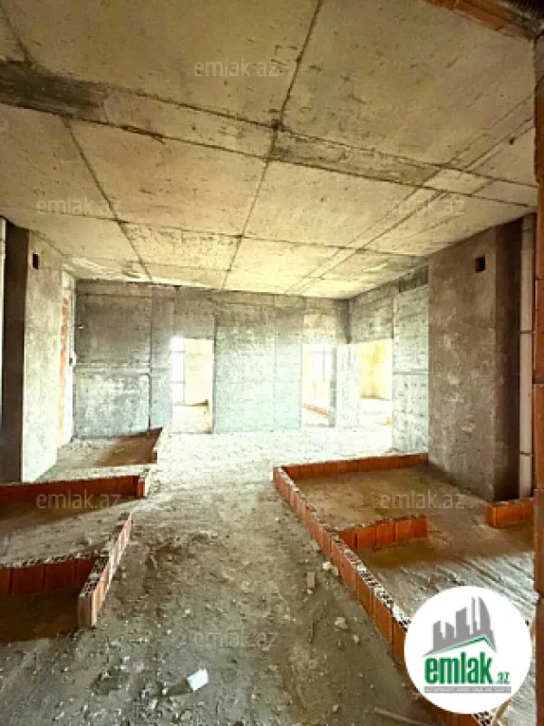 Satılır 5 otaqlı yeni tikili 182 m²