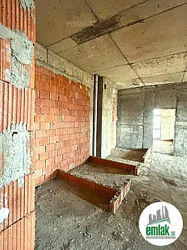 Satılır 5 otaqlı yeni tikili 182 m²