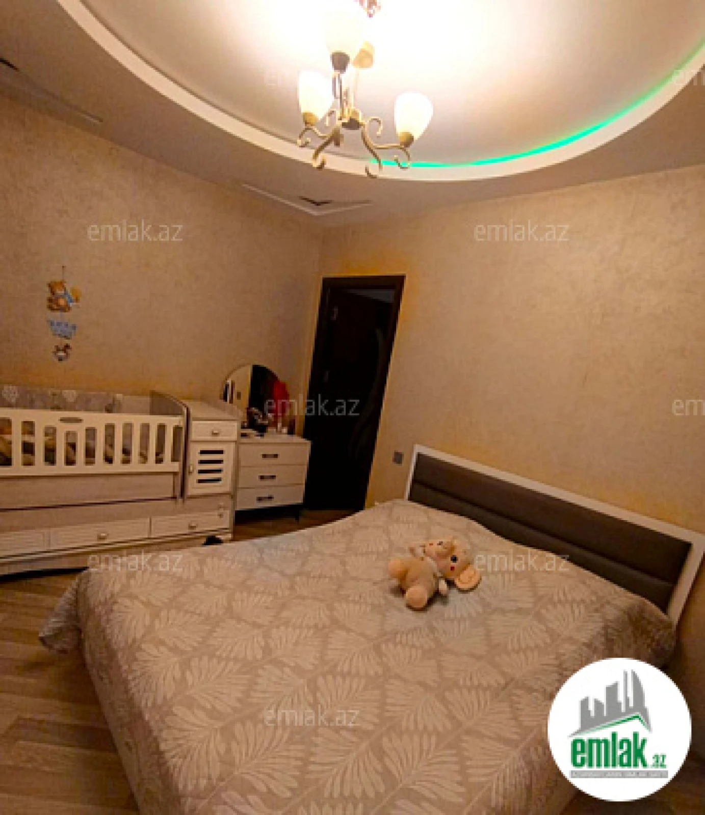 Satılır 2 otaqlı yeni tikili 90 m²