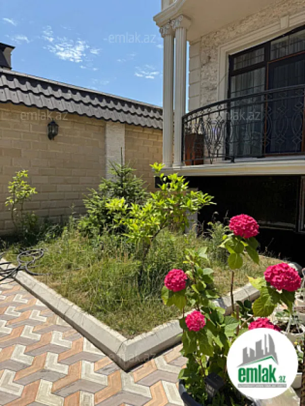 Satılır 6 otaqlı həyət evi 750 m²