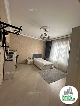 Satılır 6 otaqlı həyət evi 750 m²