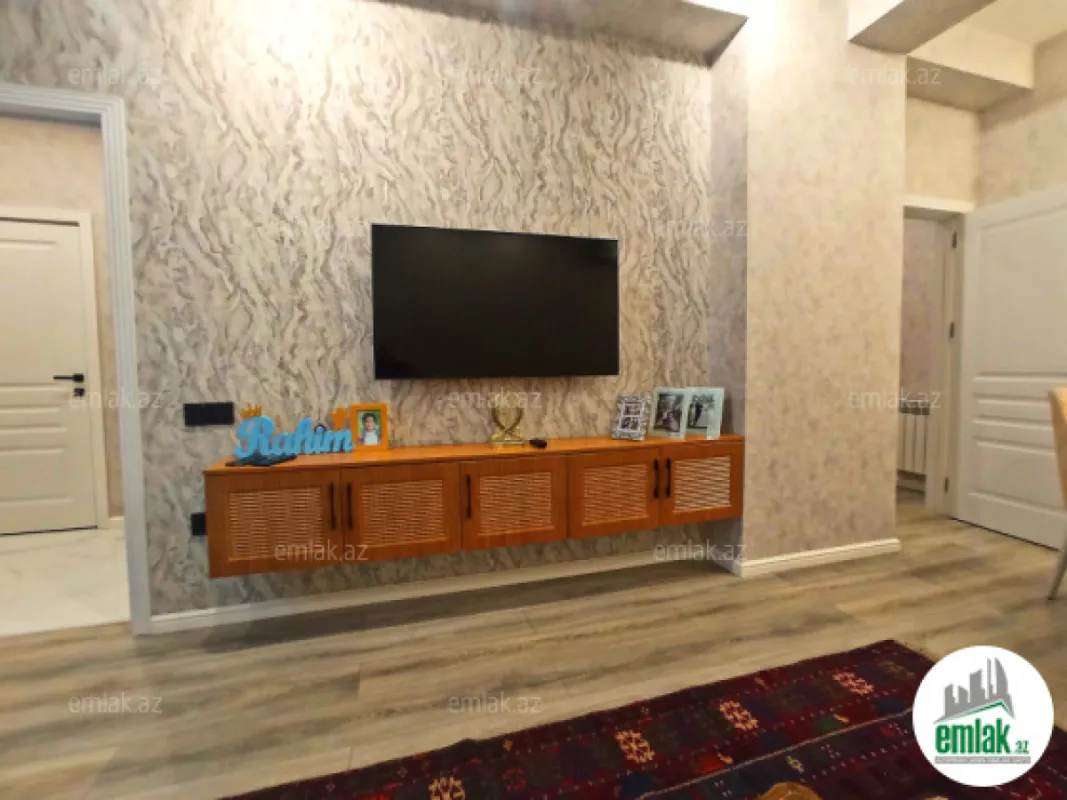 Satılır 3 otaqlı yeni tikili 70 m²