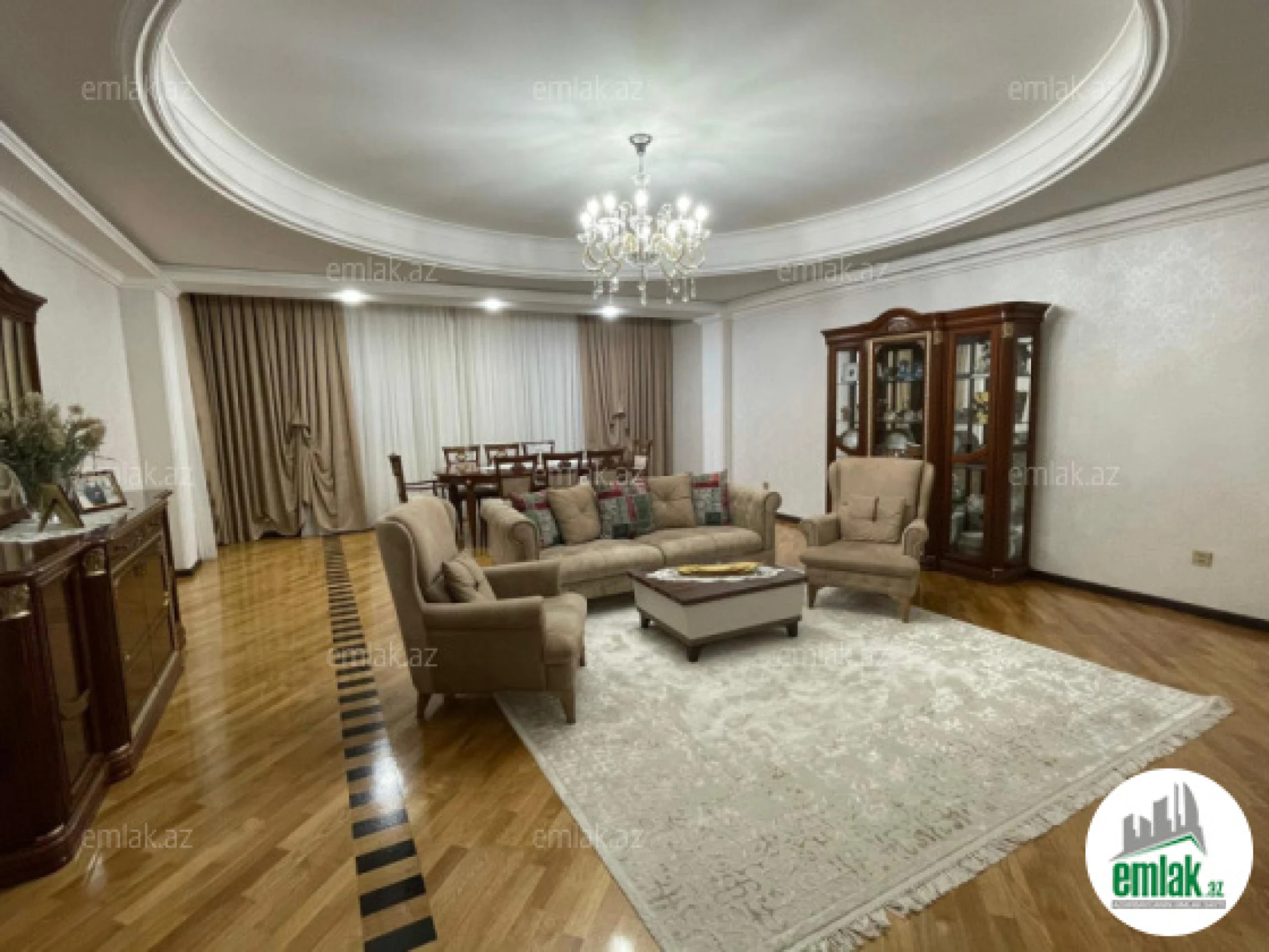Satılır 4 otaqlı yeni tikili 230 m²