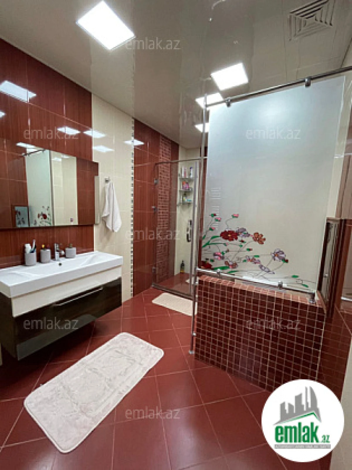 Satılır 4 otaqlı yeni tikili 230 m²