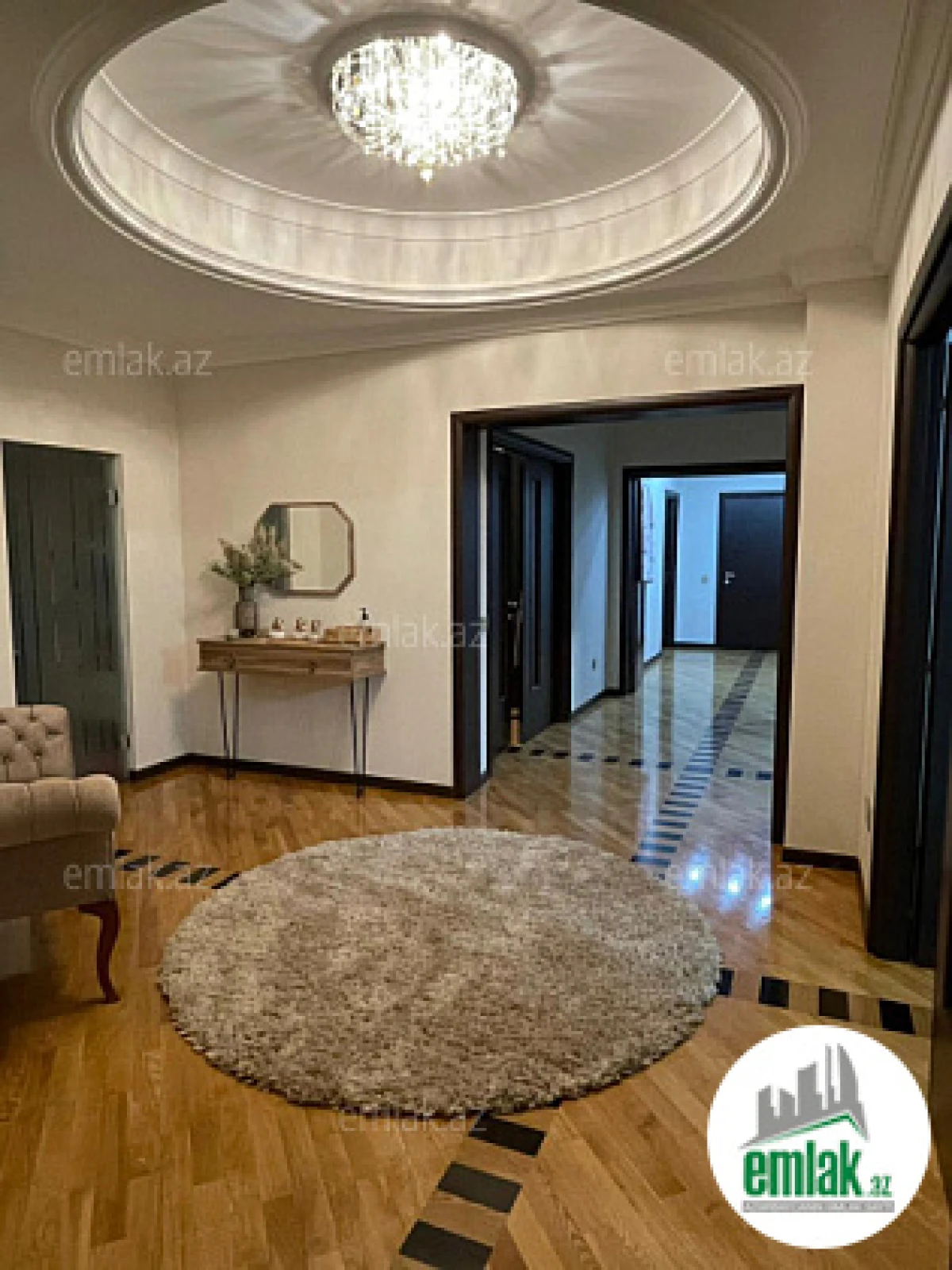 Satılır 4 otaqlı yeni tikili 230 m²
