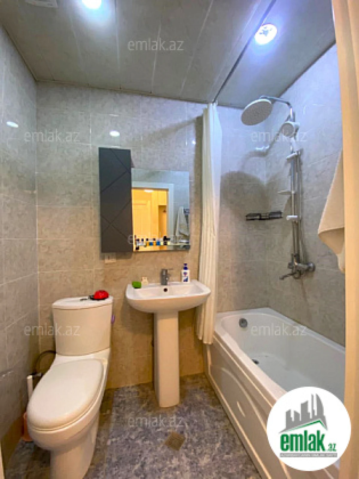 Satılır 1 otaqlı yeni tikili 45 m²