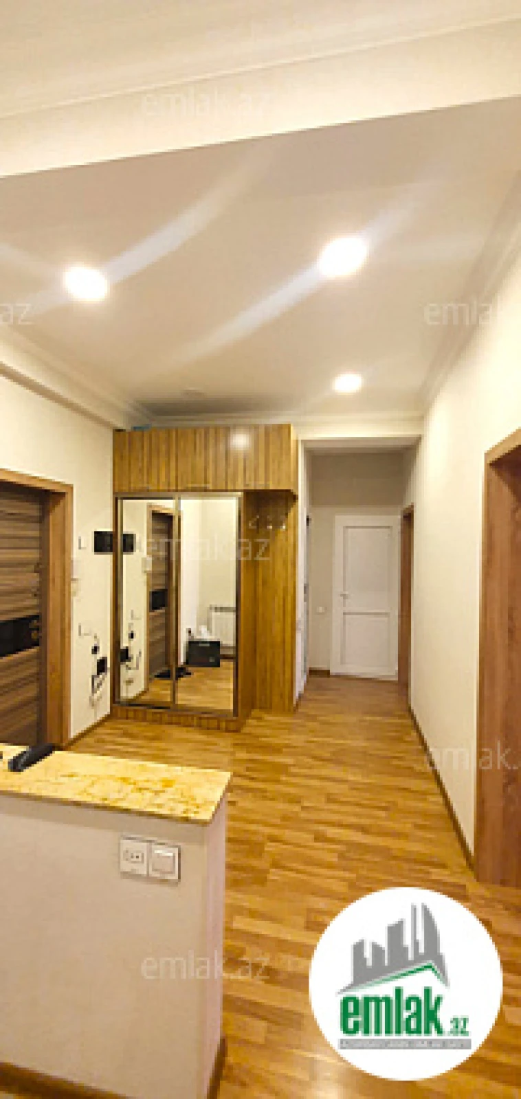 Satılır 3 otaqlı yeni tikili 100 m²