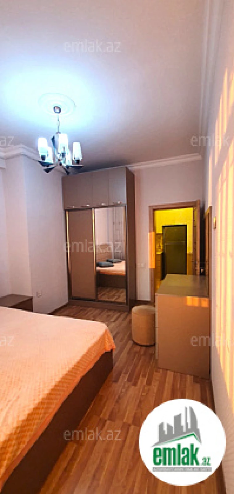 Satılır 3 otaqlı yeni tikili 100 m²