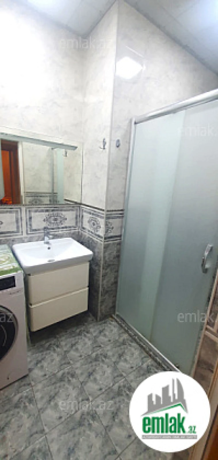 Satılır 3 otaqlı yeni tikili 100 m²