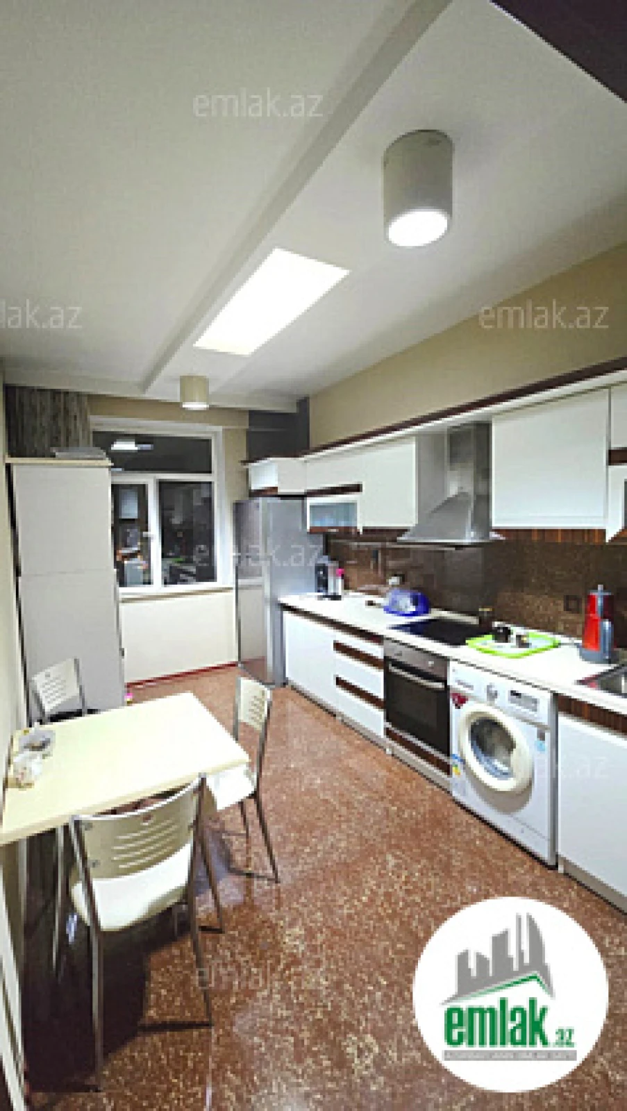 Satılır 3 otaqlı yeni tikili 145 m²