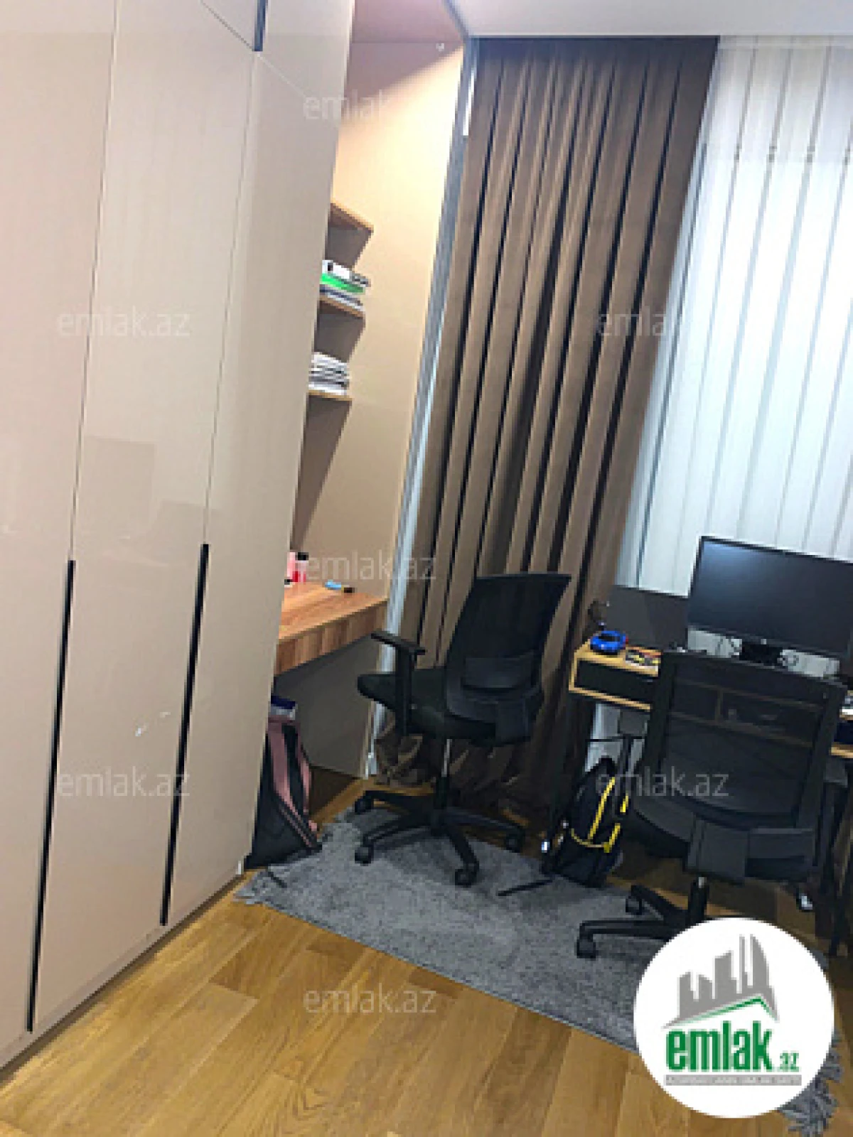 Satılır 3 otaqlı yeni tikili 105 m²