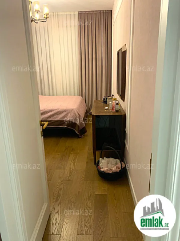 Satılır 3 otaqlı yeni tikili 105 m²