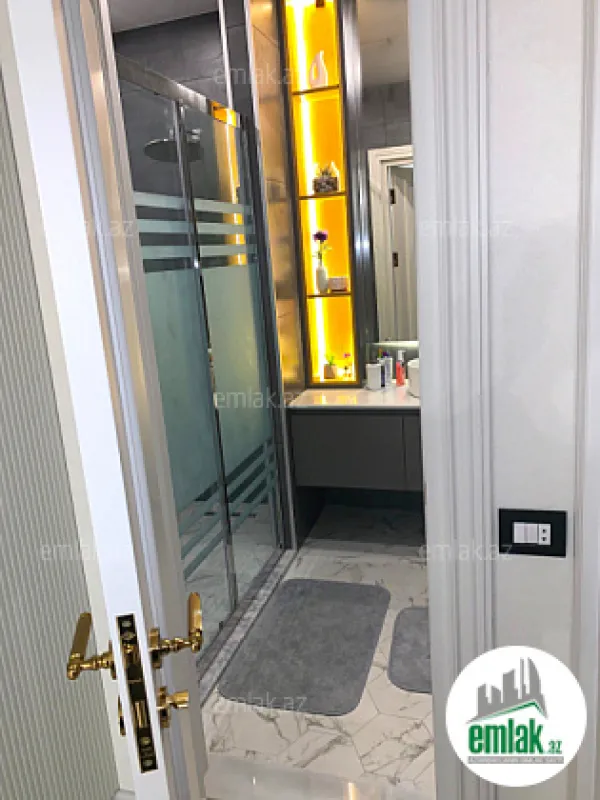 Satılır 3 otaqlı yeni tikili 105 m²