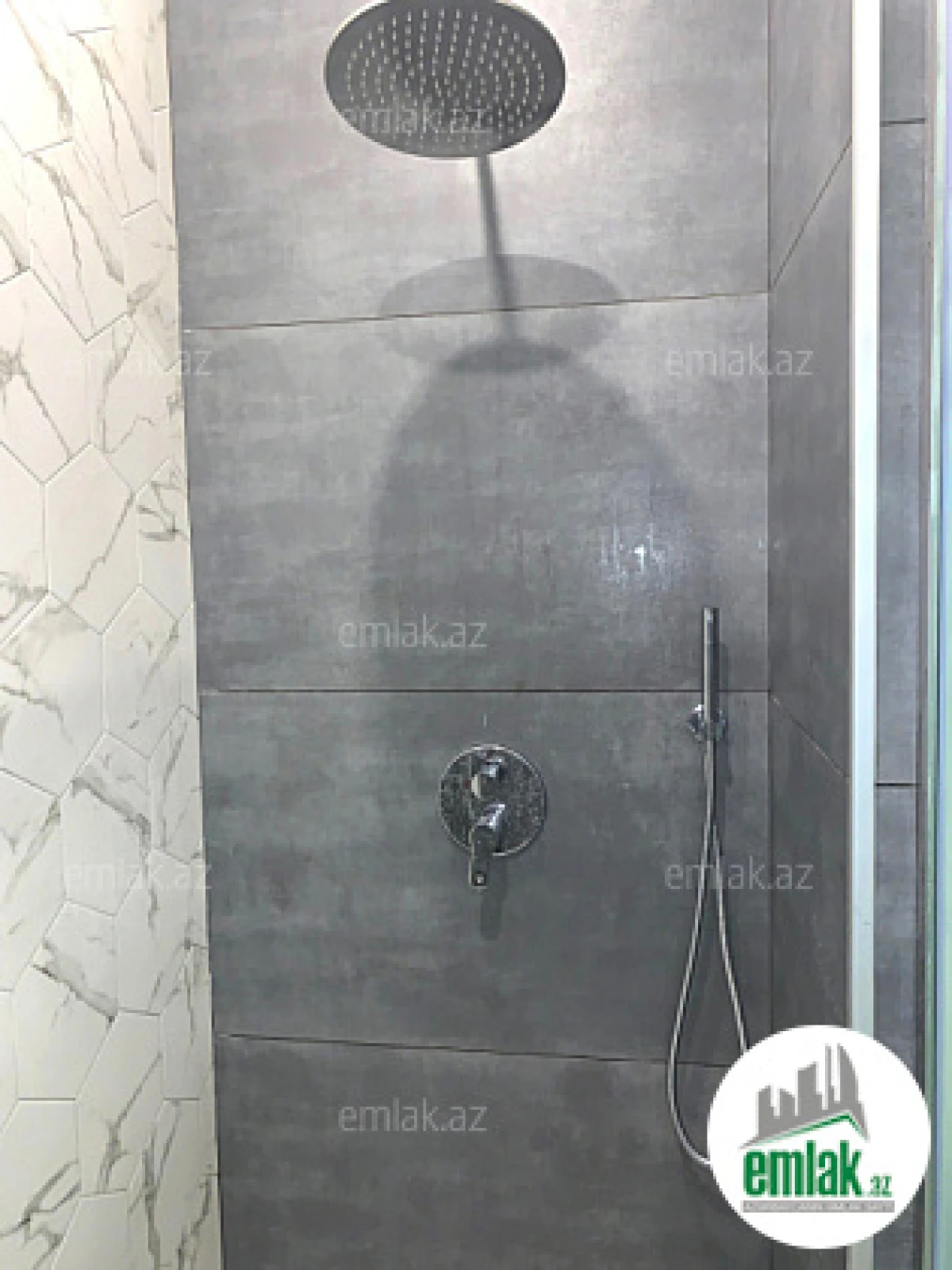 Satılır 3 otaqlı yeni tikili 105 m²