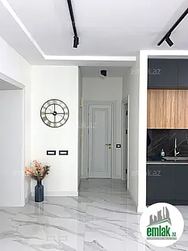 Satılır 3 otaqlı yeni tikili 105 m²
