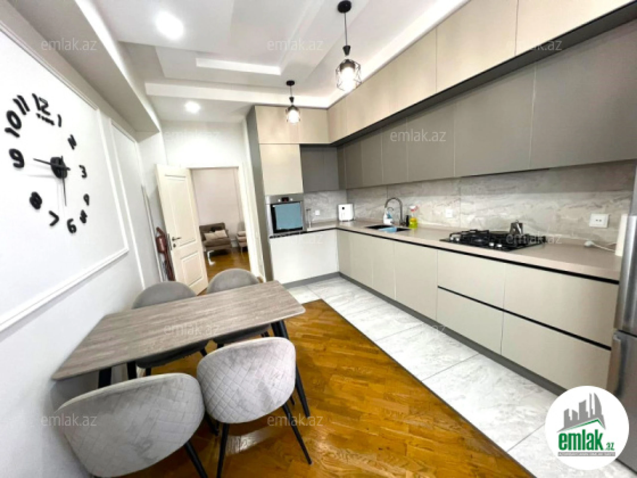 Satılır 3 otaqlı yeni tikili 145 m²