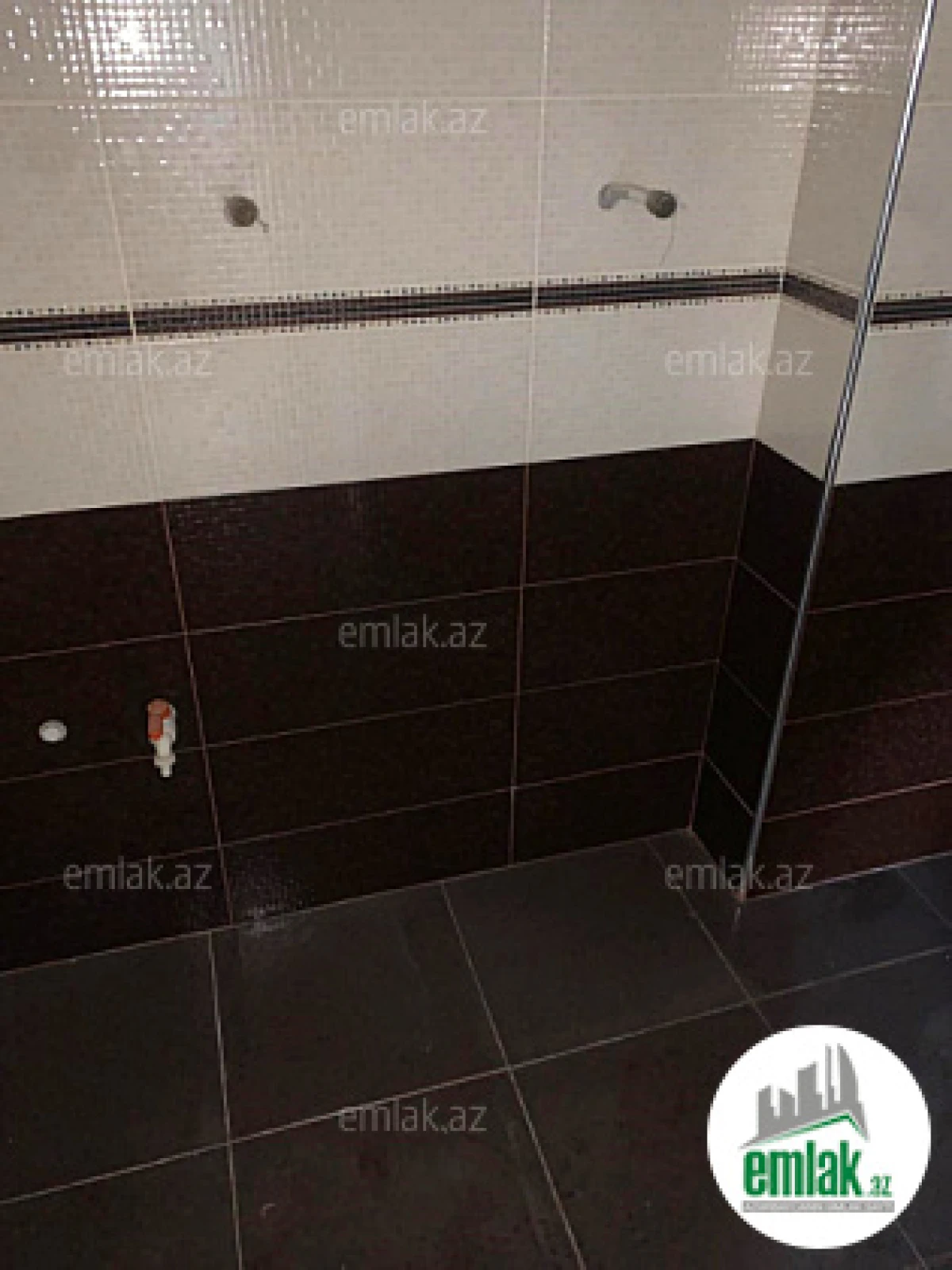 Satılır 4 otaqlı yeni tikili 250 m²